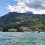 La caserma vista dal lago di Garda