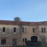 La corte interna della caserma