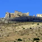 Il forte sulla cresta rocciosa
